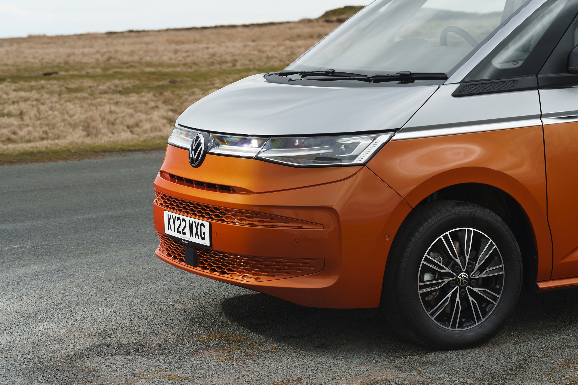 Download 2022 Volkswagen Multivan - UK version - Front HD Wallpaper 1921x1281 #19