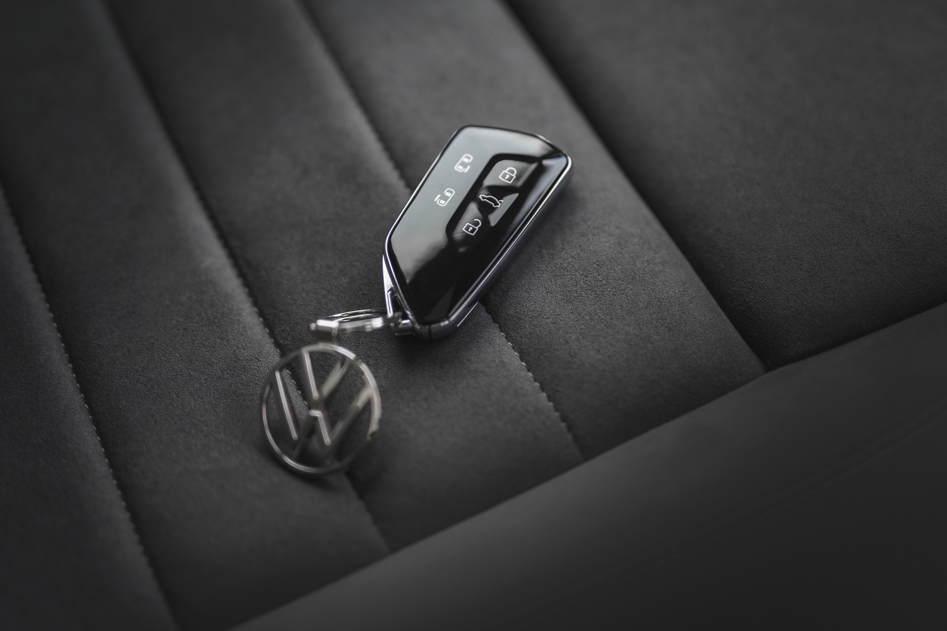 Download 2022 Volkswagen Multivan - UK version - Interior, Detail HD Wallpaper 1921x1281 #32