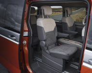 2022 Volkswagen Multivan - UK version - Interior, Rear Seats Wallpaper 190x150