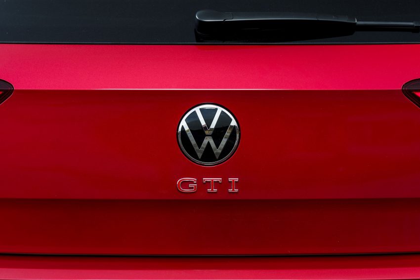 2022 Volkswagen Polo GTI - UK version - Badge Wallpaper 850x567 #17