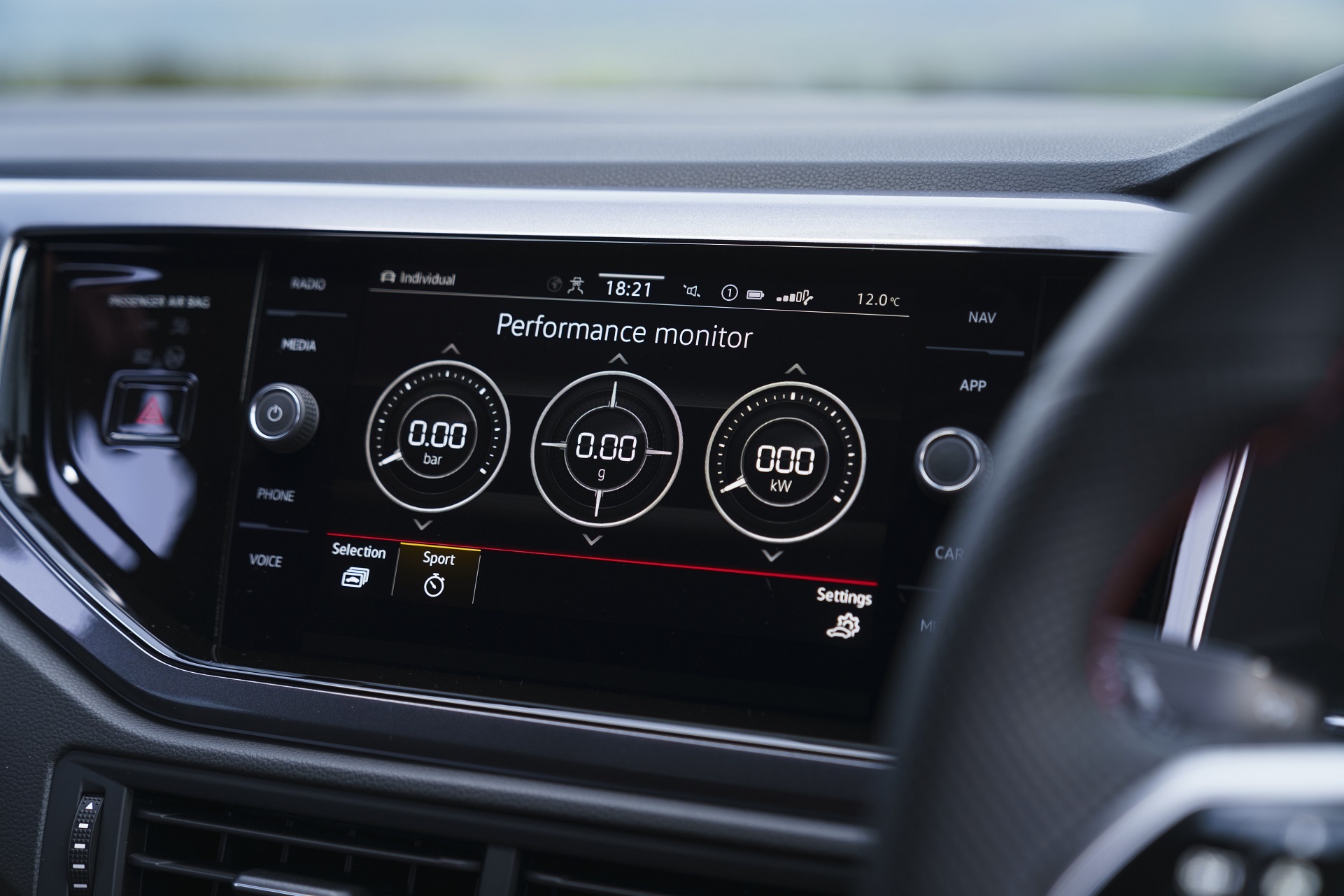 Download 2022 Volkswagen Polo GTI - UK version - Central Console HD Wallpaper 1921x1281 #29