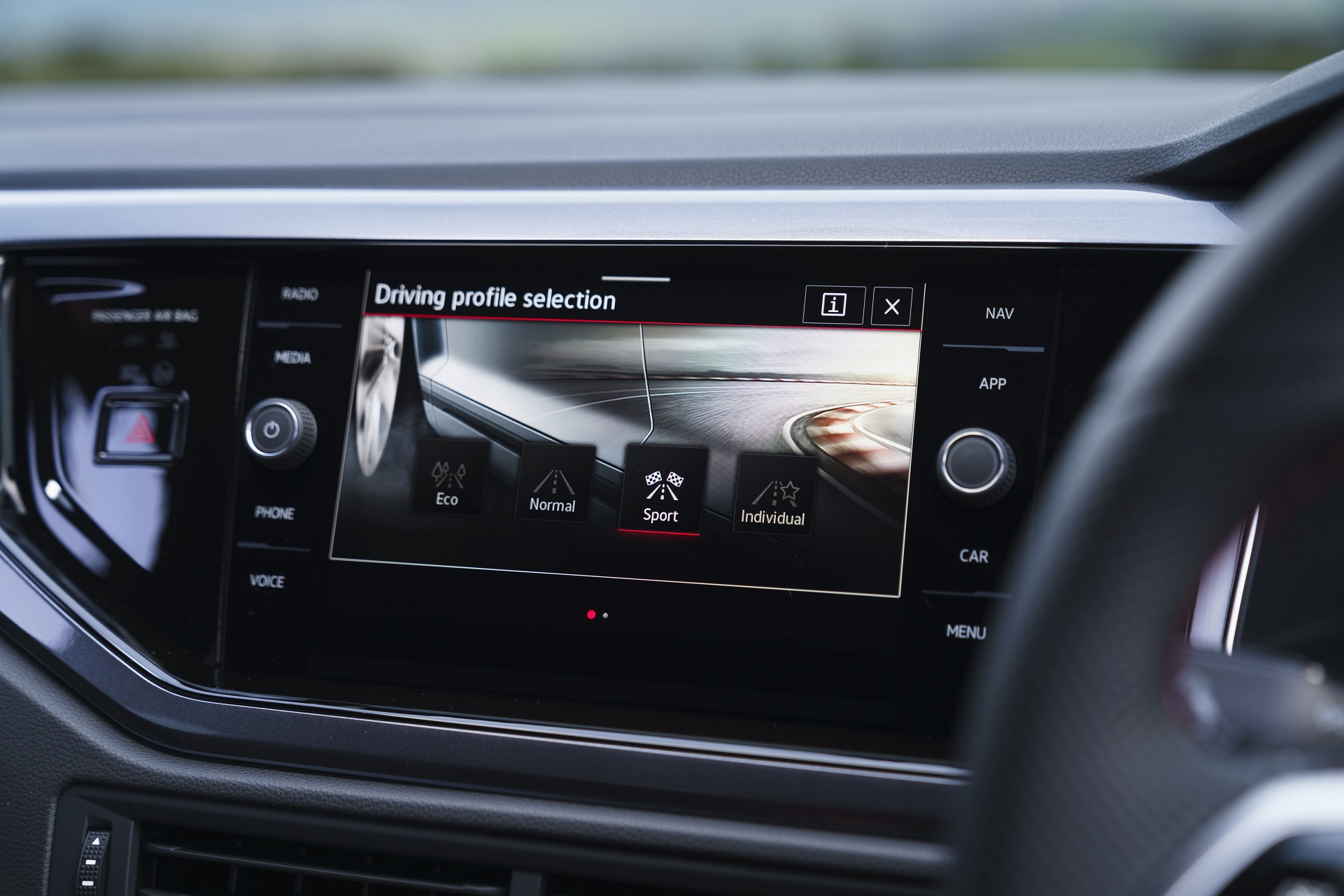 Download 2022 Volkswagen Polo GTI - UK version - Central Console HD Wallpaper 1921x1281 #25