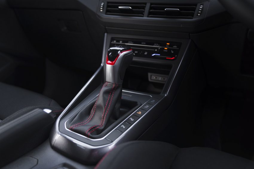 2022 Volkswagen Polo GTI - UK version - Interior, Detail Wallpaper 850x567 #19