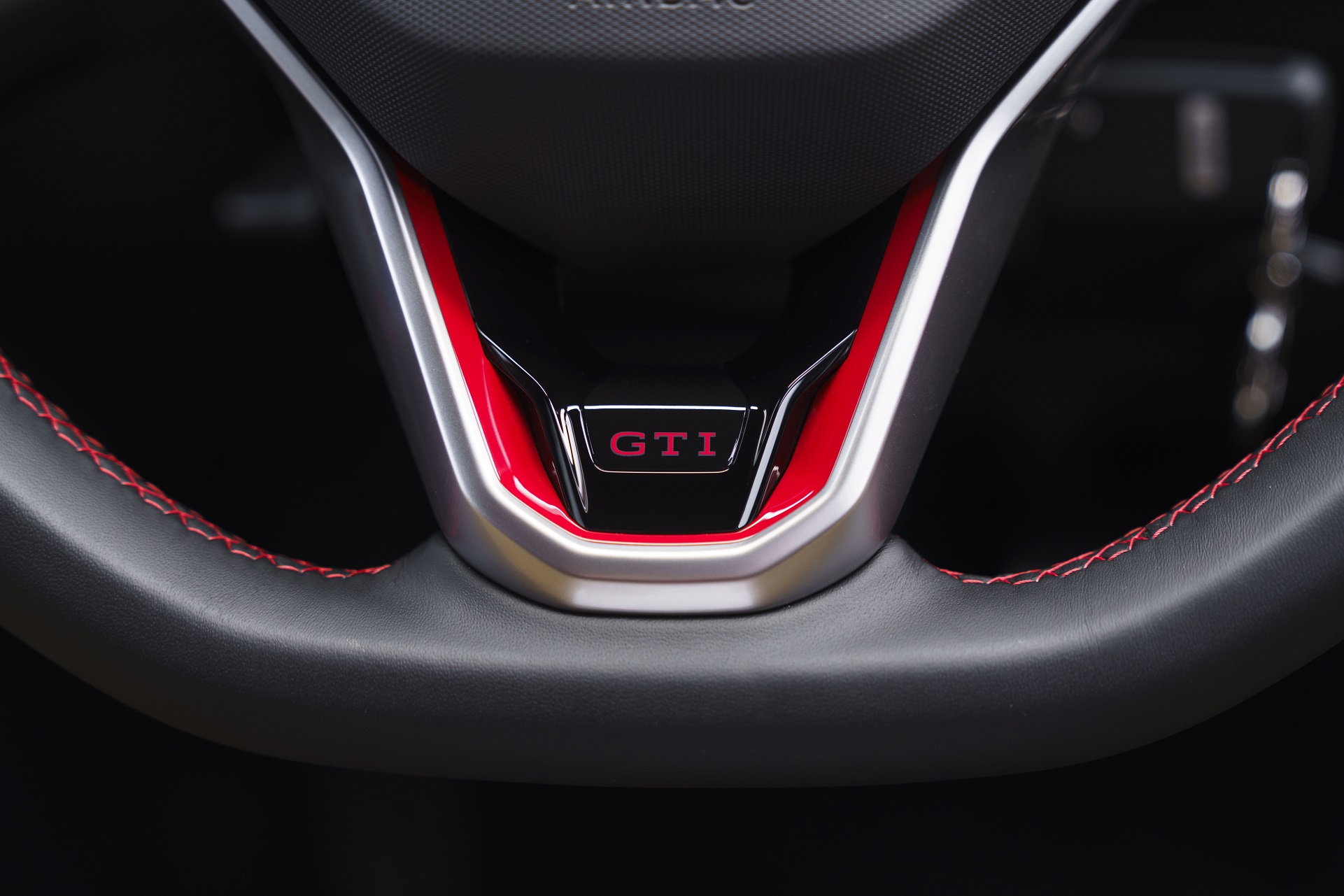 Download 2022 Volkswagen Polo GTI - UK version - Interior, Steering Wheel HD Wallpaper 1921x1281 #18