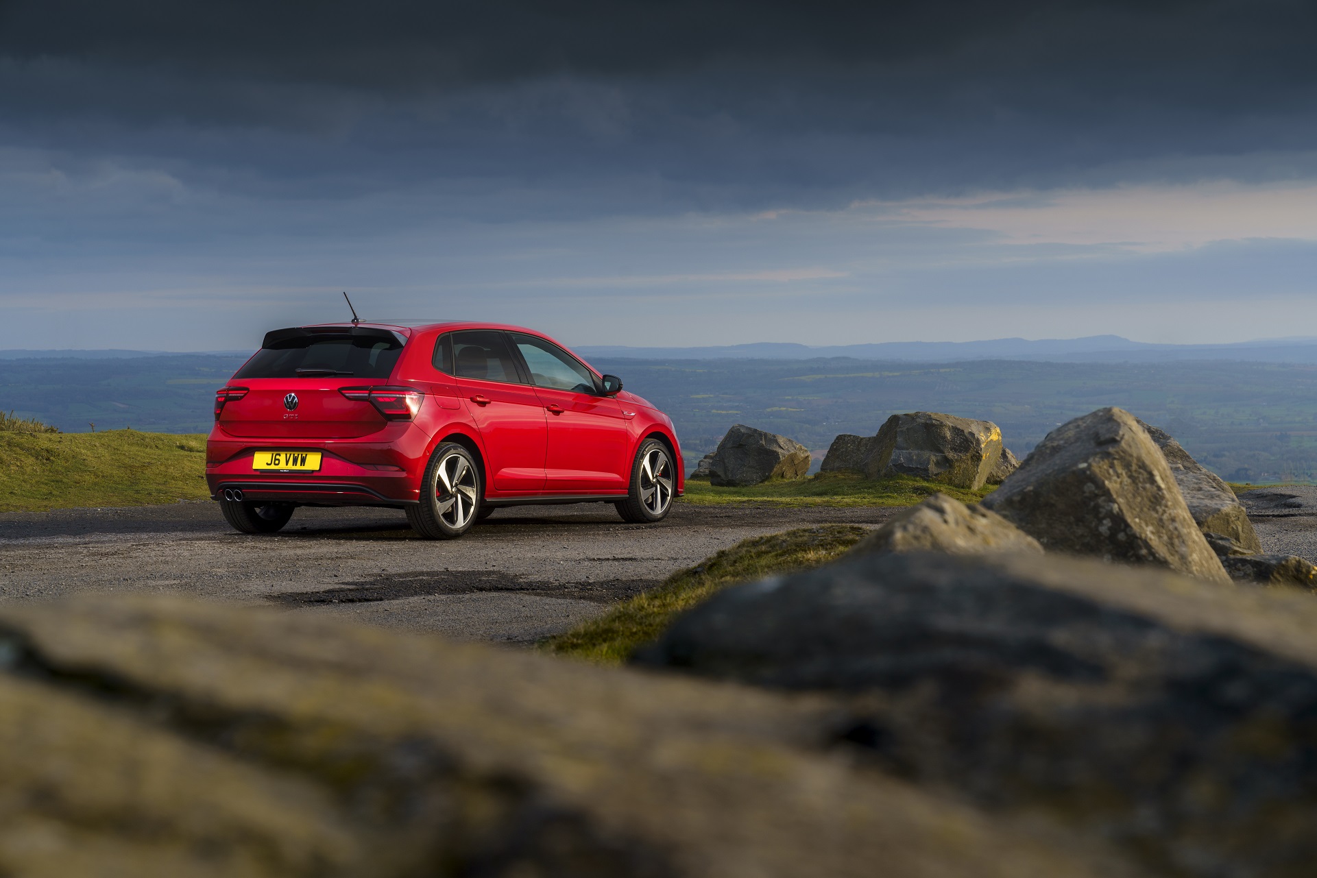 Download 2022 Volkswagen Polo GTI - UK version - Rear Three-Quarter HD Wallpaper 1921x1281 #12