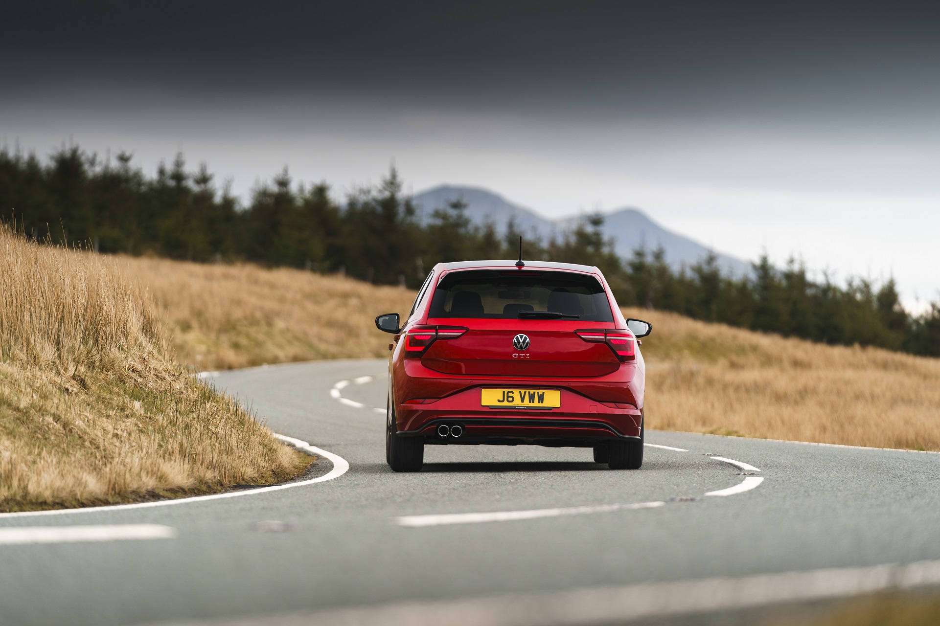 Download 2022 Volkswagen Polo GTI - UK version - Rear HD Wallpaper 1921x1280 #8