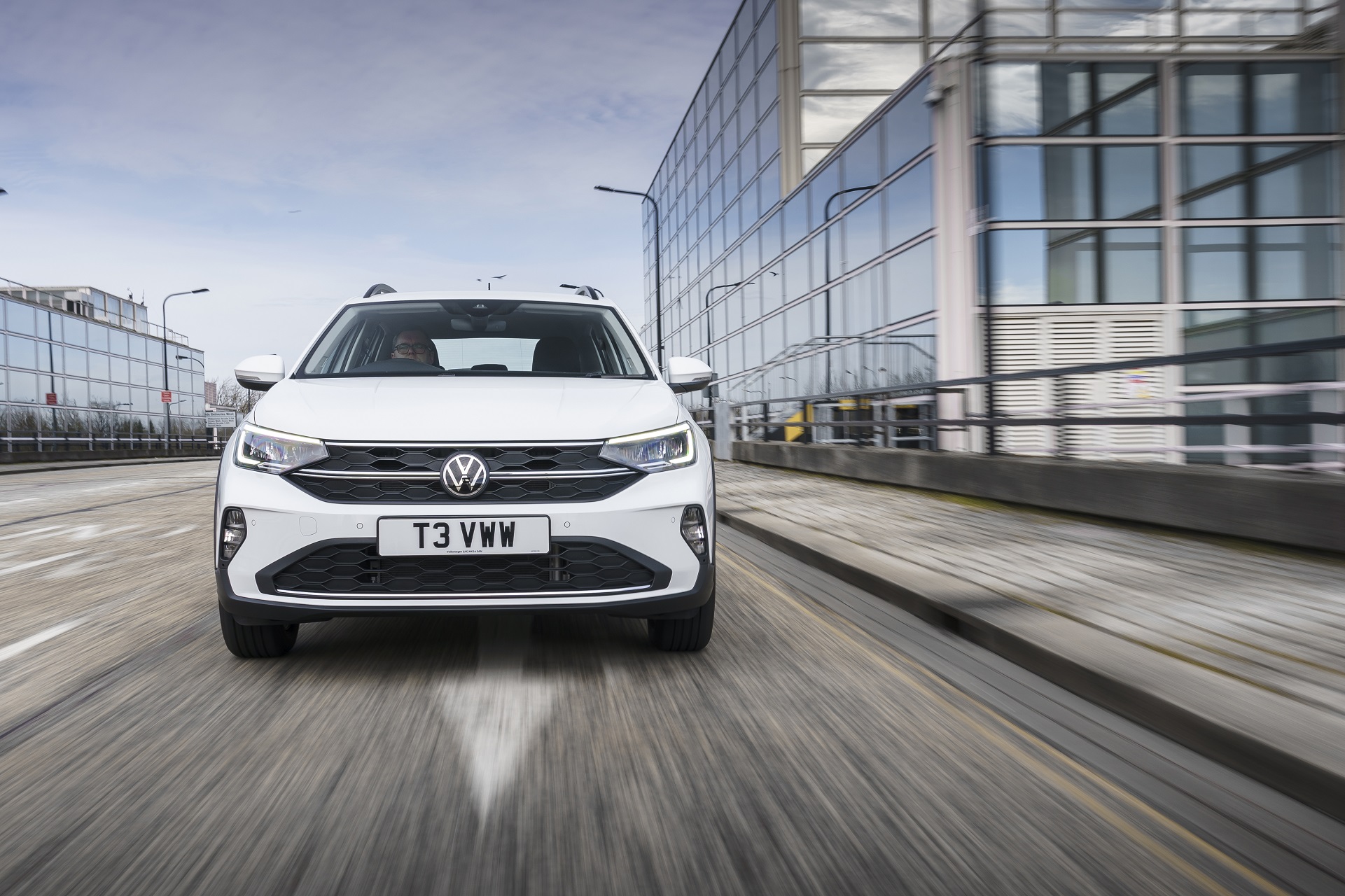 Download 2022 Volkswagen Taigo Life - UK version - Front HD Wallpaper 1921x1280 #5