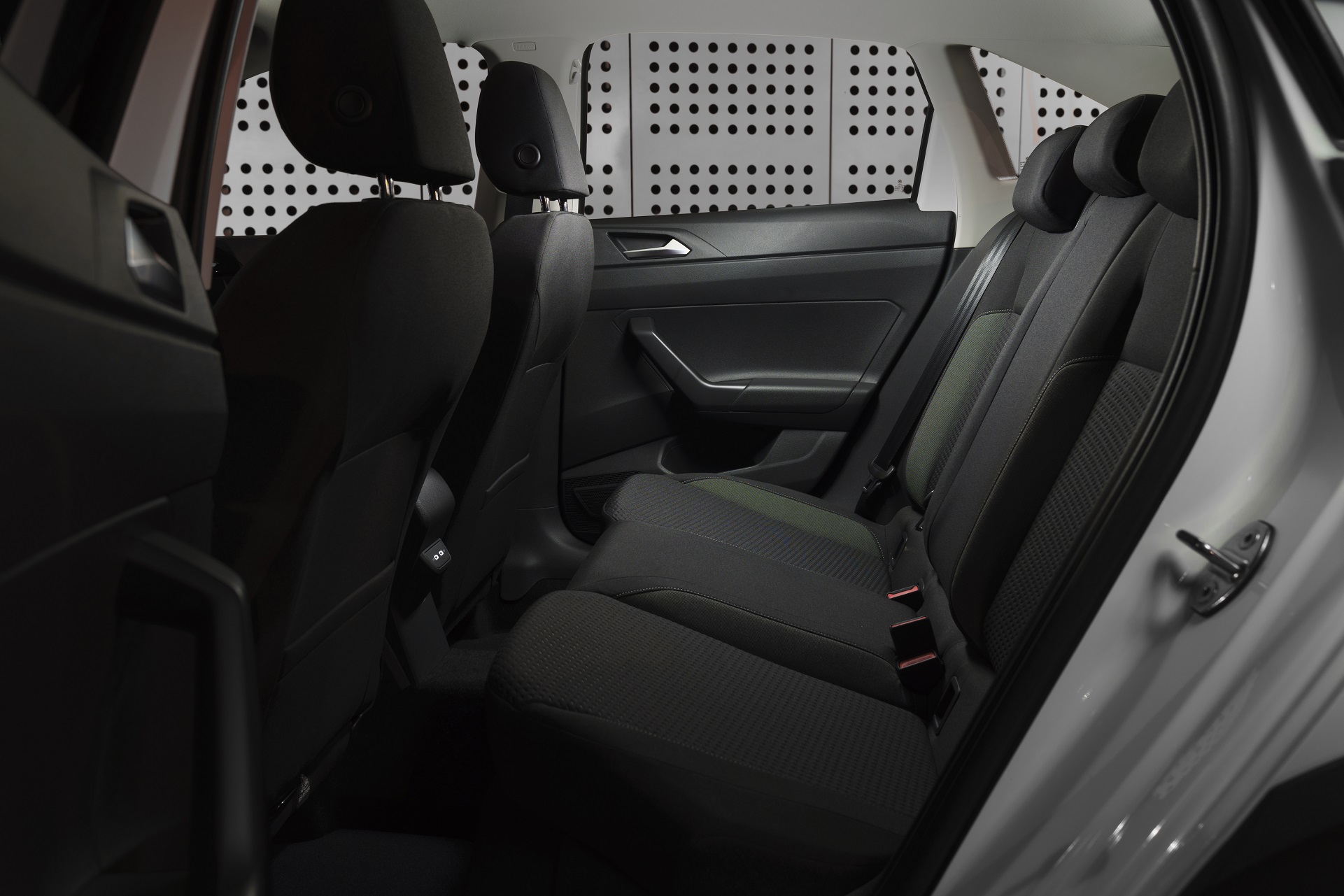 Download 2022 Volkswagen Taigo Life - UK version - Interior, Rear Seats HD Wallpaper 1921x1281 #21