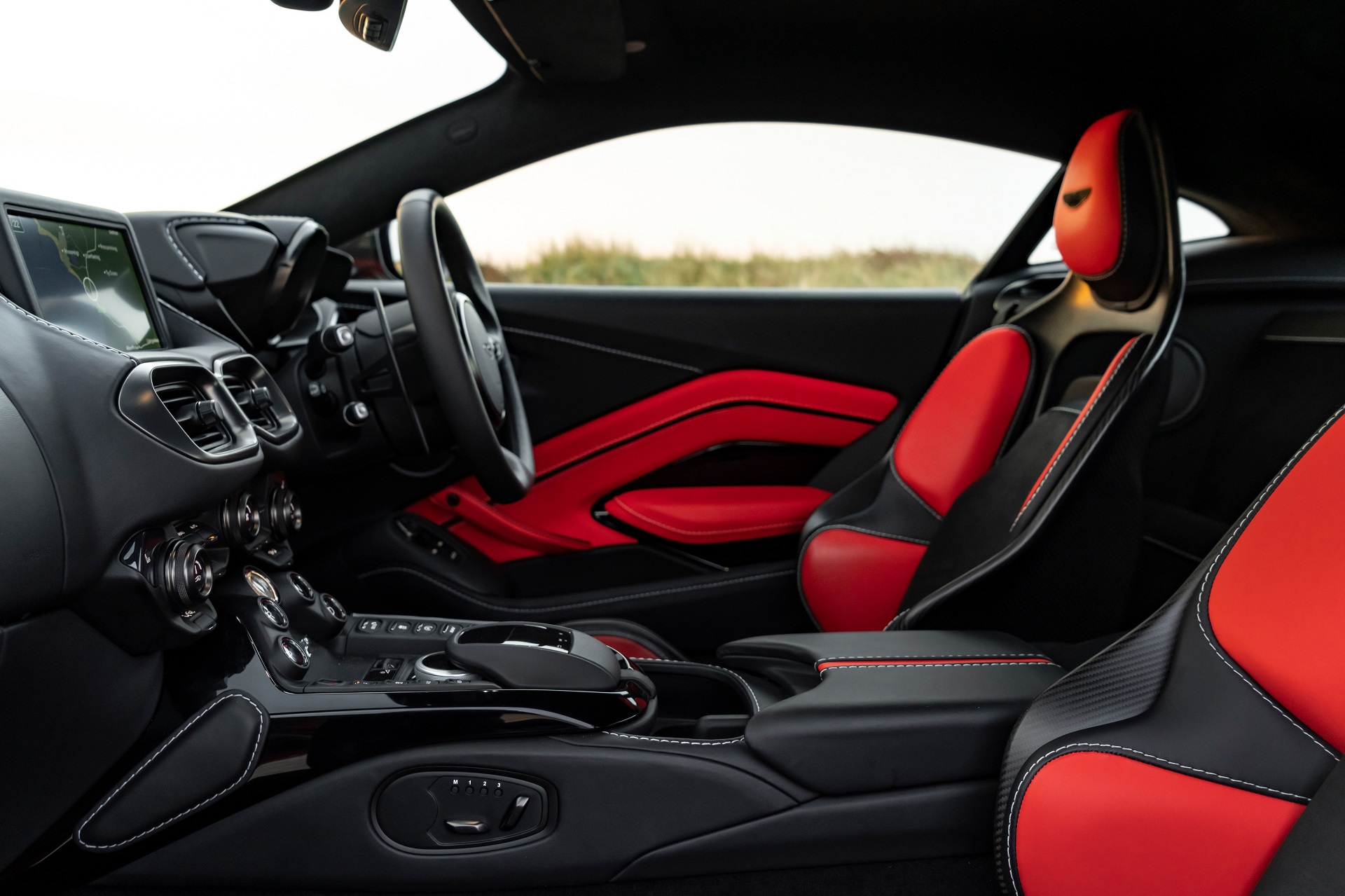 Download 2023 Aston Martin V12 Vantage - Interior HD Wallpaper 1920x1279 #31