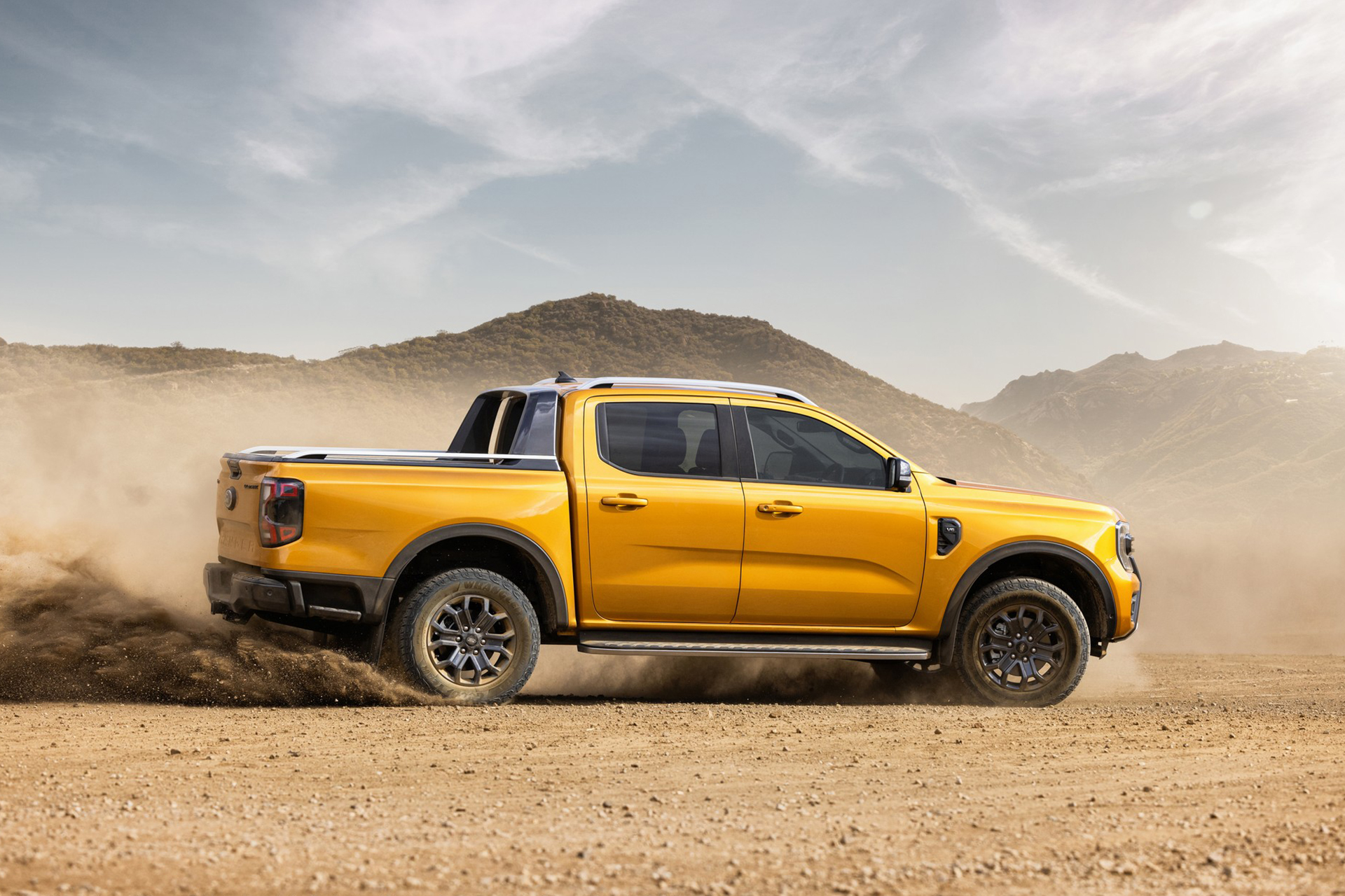 Download 2023 Ford Ranger Wildtrak - AU version - Side HD Wallpaper 1920x1280 #13