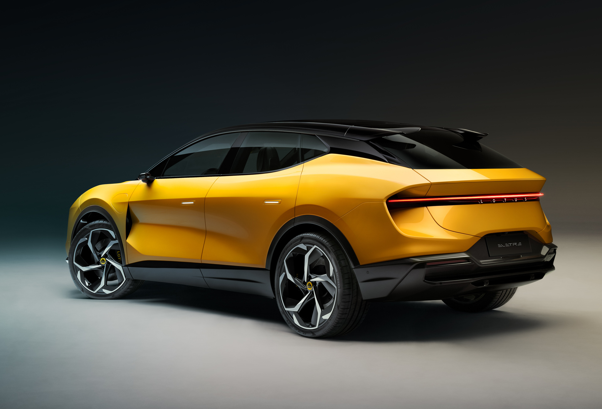 Download 2023 Lotus Eletre - Rear Three-Quarter HD Wallpaper 1920x1303 #4