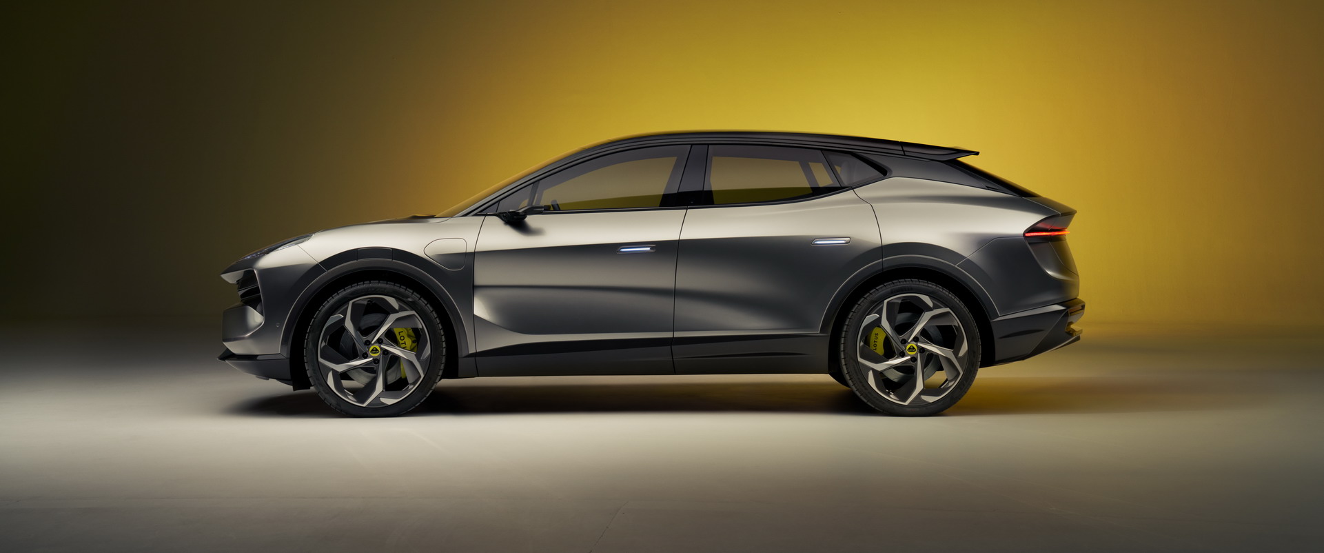 Download 2023 Lotus Eletre - Side HD Wallpaper 1921x802 #12