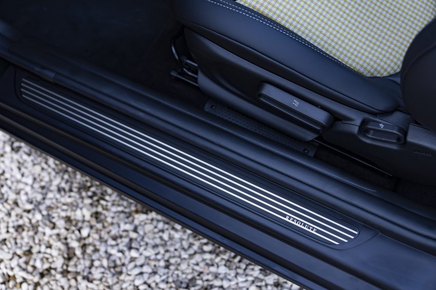 2023 MINI Cooper S Convertible Resolute Edition - Door Sill Wallpaper 850x566 #58
