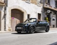 2023 MINI Cooper S Convertible Resolute Edition - Front Three-Quarter Wallpaper 190x150