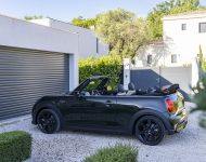 2023 MINI Cooper S Convertible Resolute Edition - Rear Three-Quarter Wallpaper 190x150