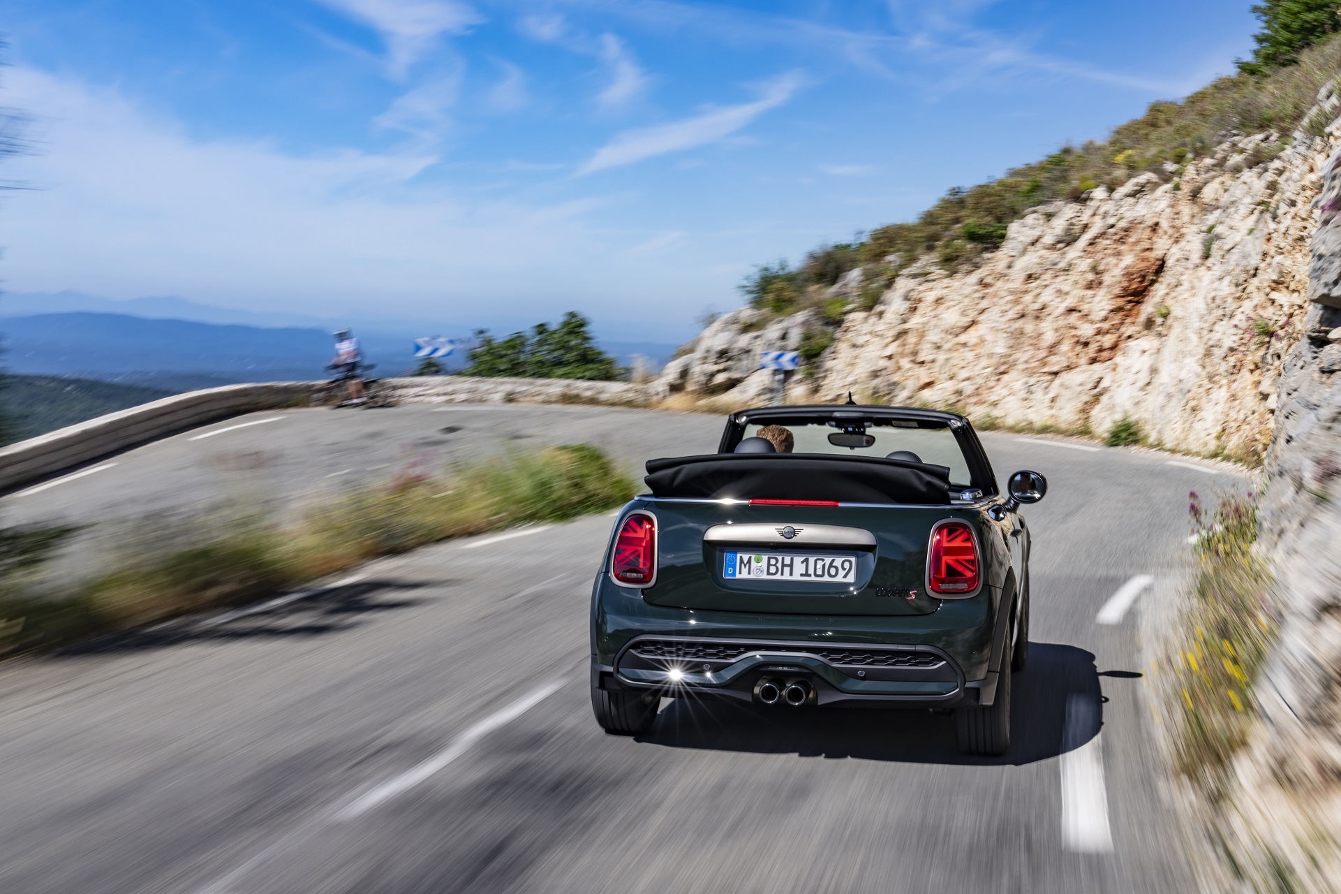 Download 2023 MINI Cooper S Convertible Resolute Edition - Rear HD Wallpaper 1921x1280 #12