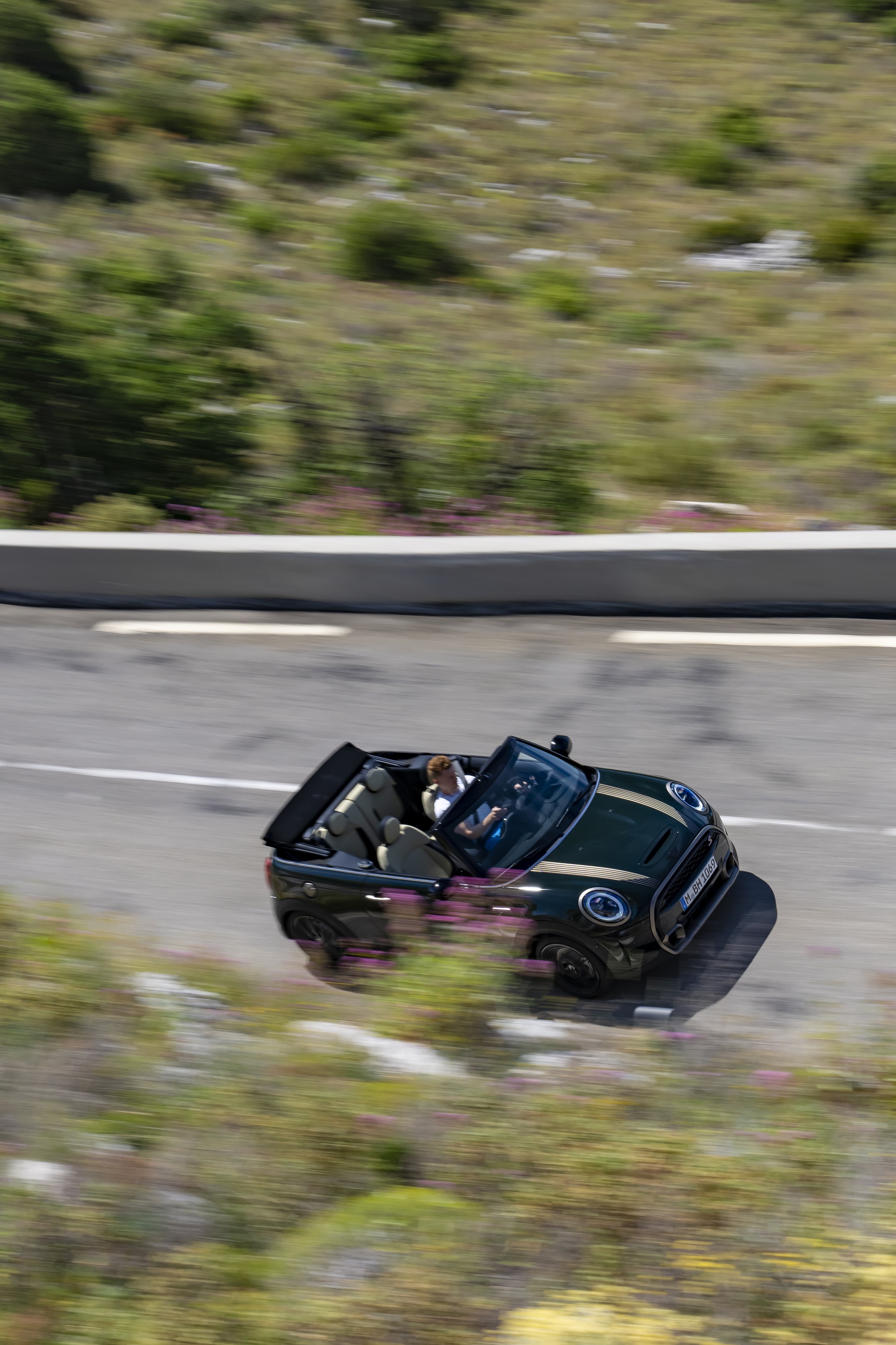 Download 2023 MINI Cooper S Convertible Resolute Edition - Top HD Phone Wallpaper 1921x2881 #14