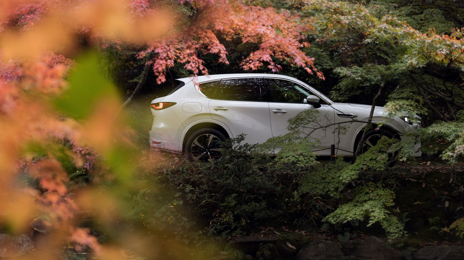 Download 2023 Mazda CX-60 PHEV - Side HD Wallpaper 1920x1075 #2