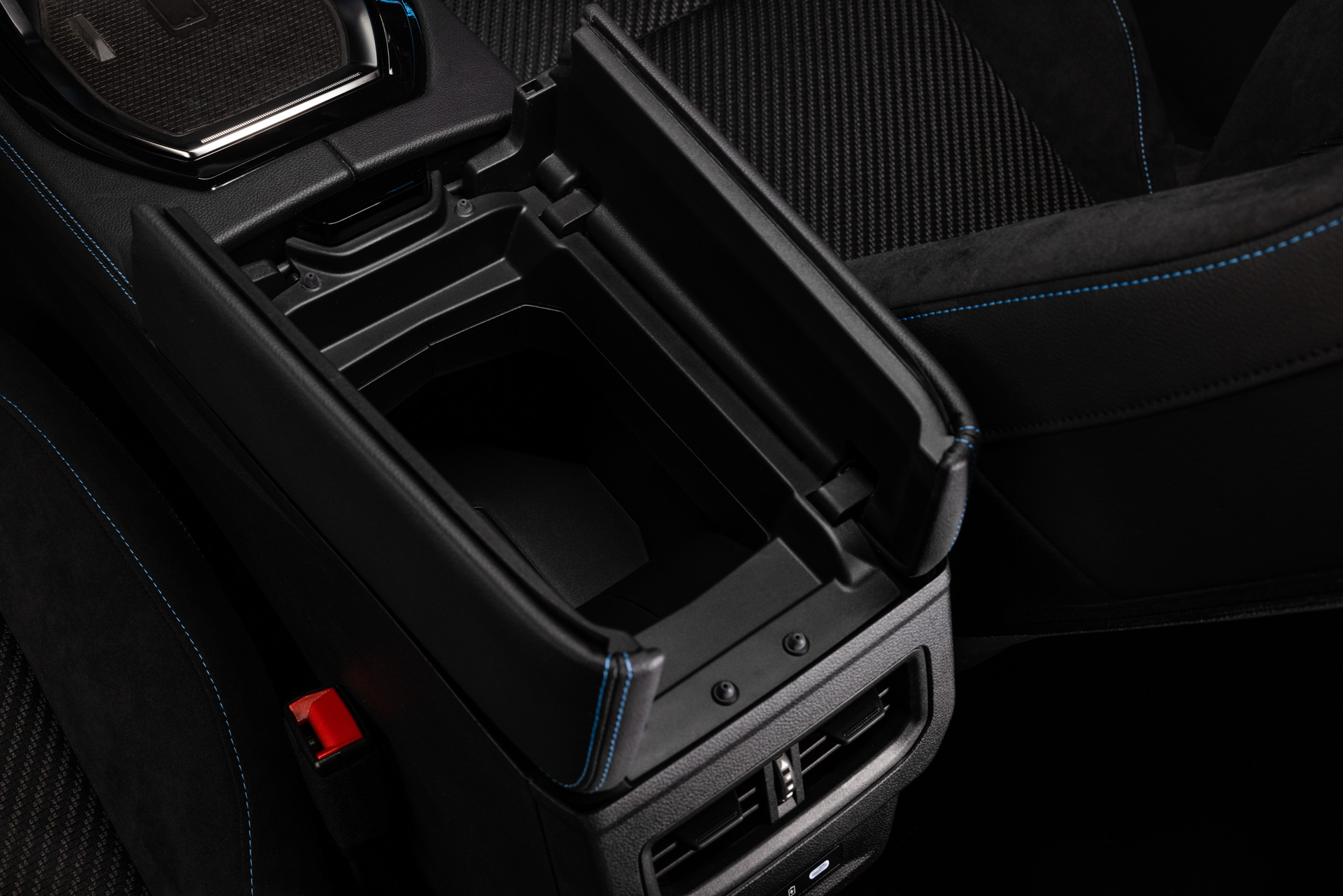 Download 2023 Renault Austral - Interior, Detail HD Wallpaper 1920x1281 #52