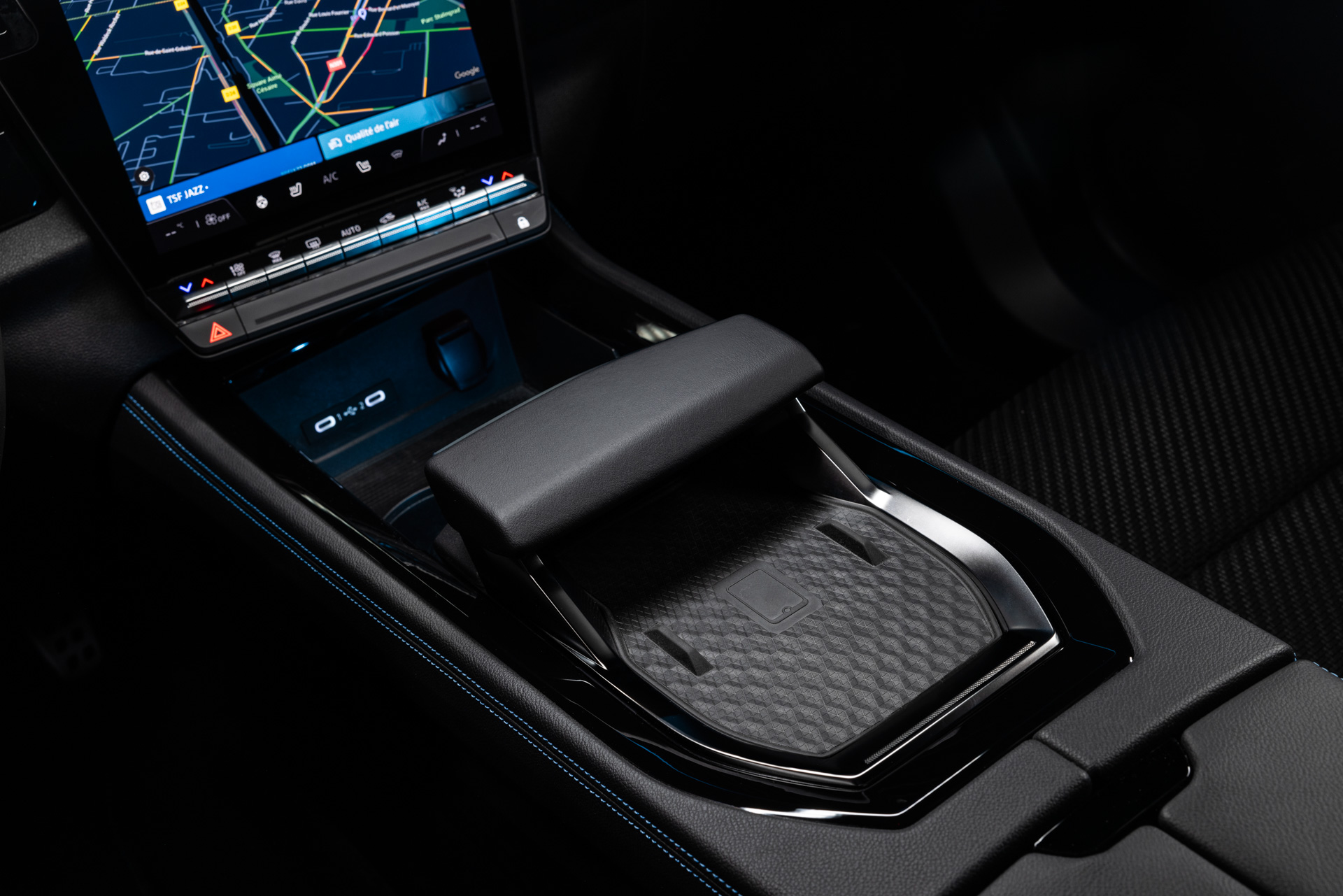 Download 2023 Renault Austral - Interior, Detail HD Wallpaper 1920x1281 #55