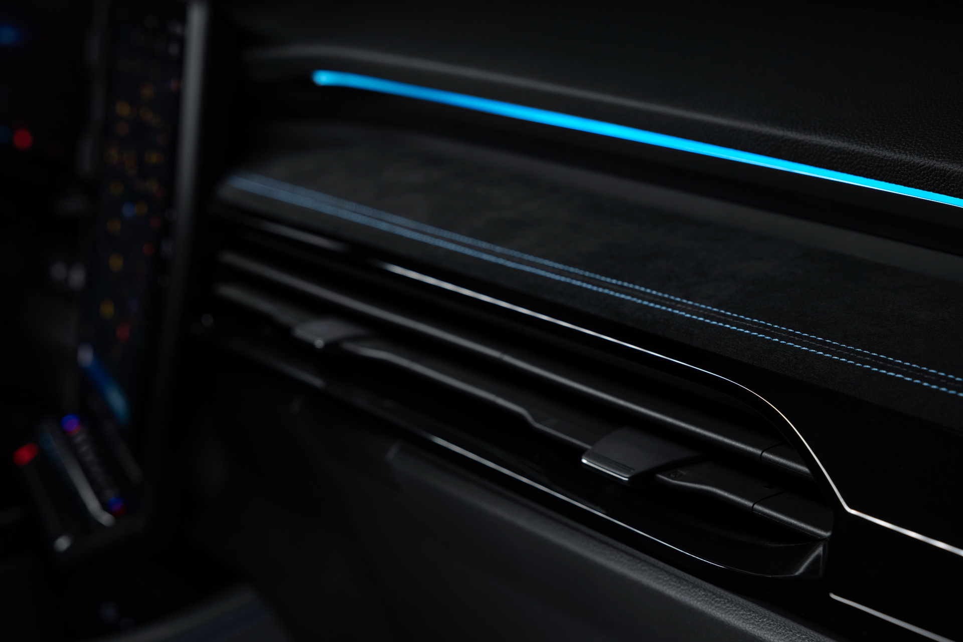 Download 2023 Renault Austral - Interior, Detail HD Wallpaper 1920x1281 #56