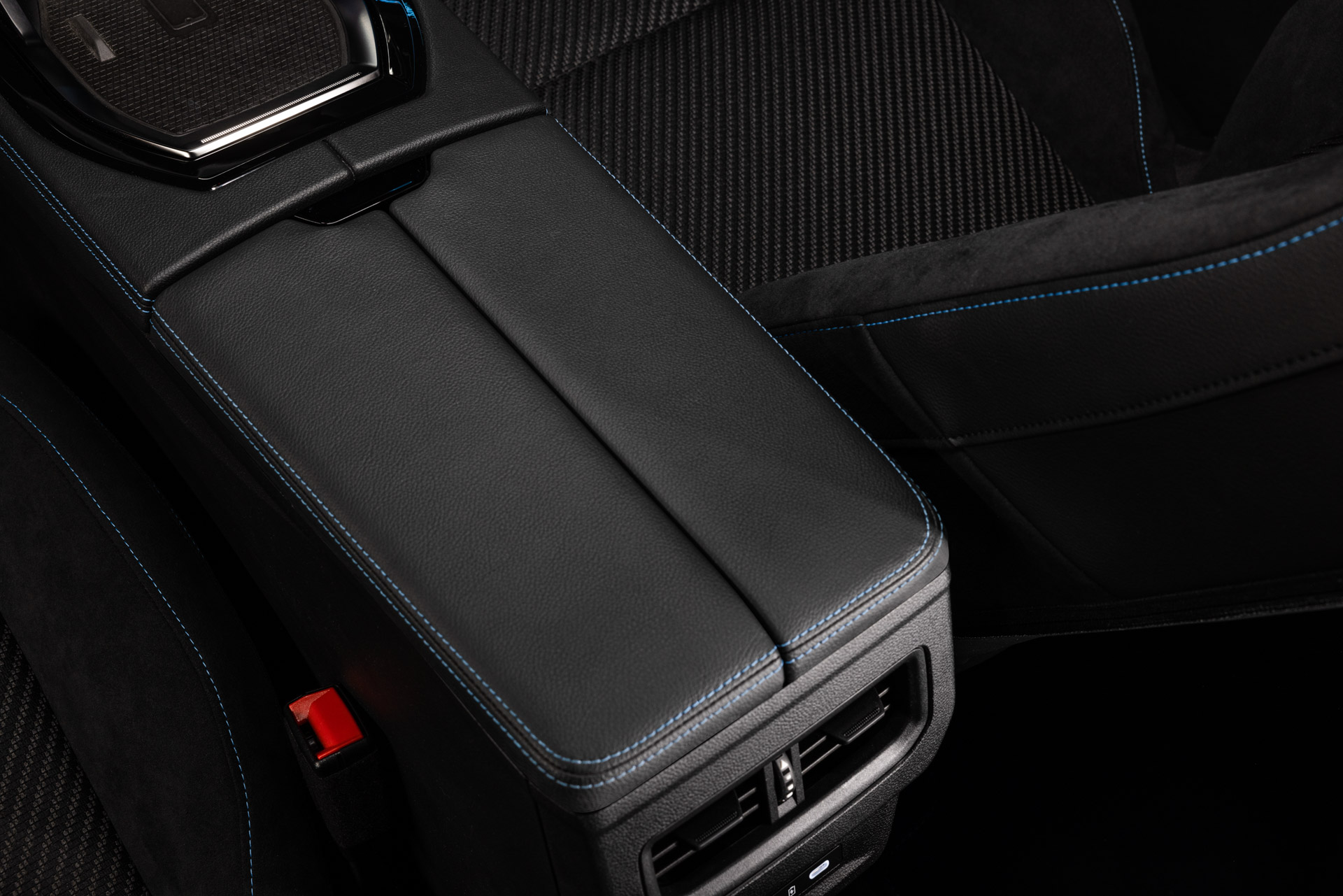 Download 2023 Renault Austral - Interior, Detail HD Wallpaper 1920x1281 #42