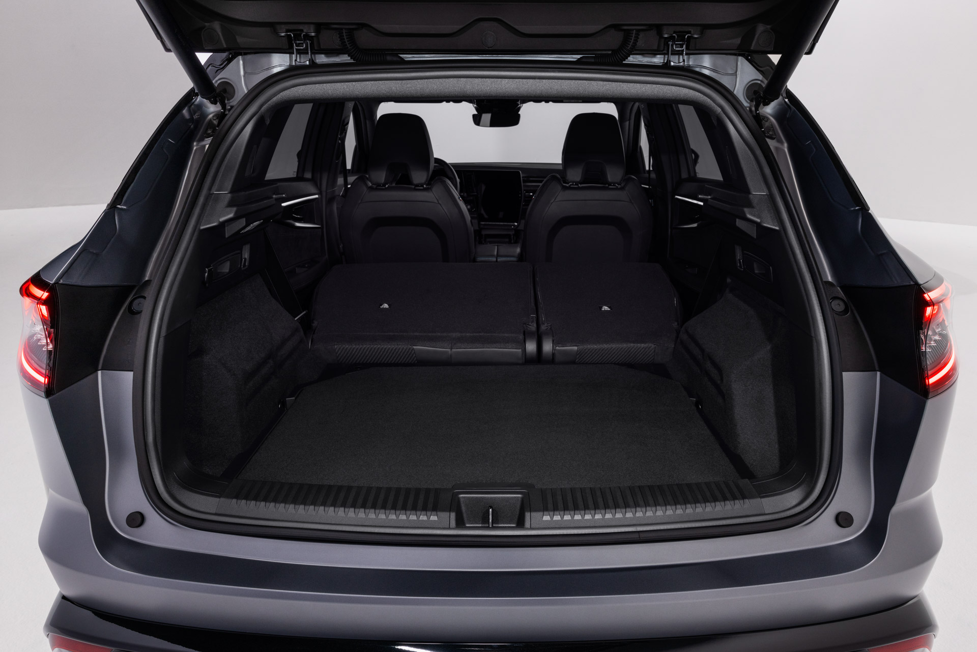 Download 2023 Renault Austral - Trunk HD Wallpaper 1920x1281 #61