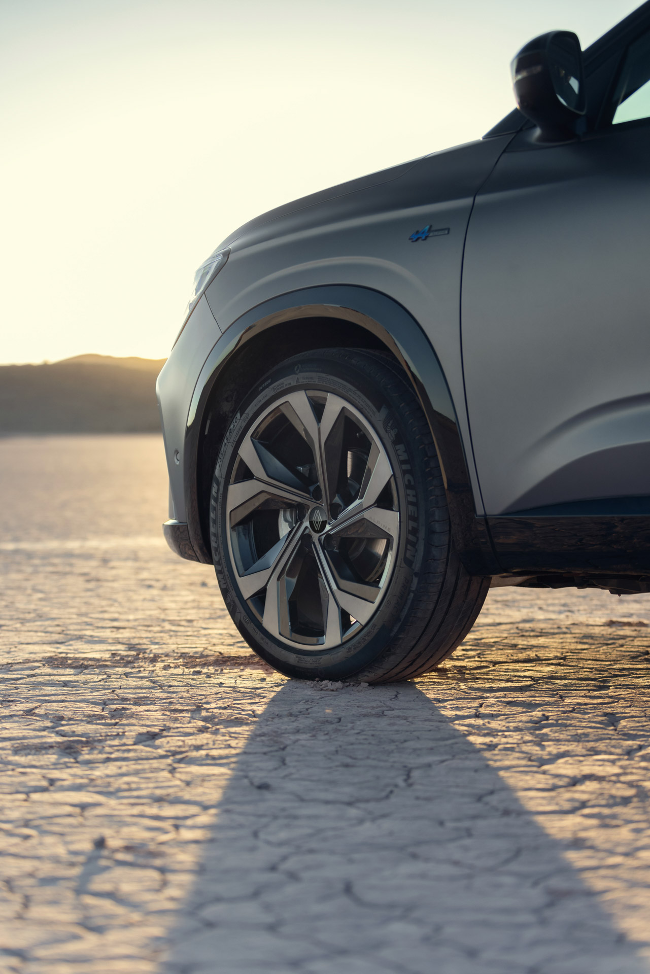 Download 2023 Renault Austral - Wheel HD Phone Wallpaper 1281x1920 #20