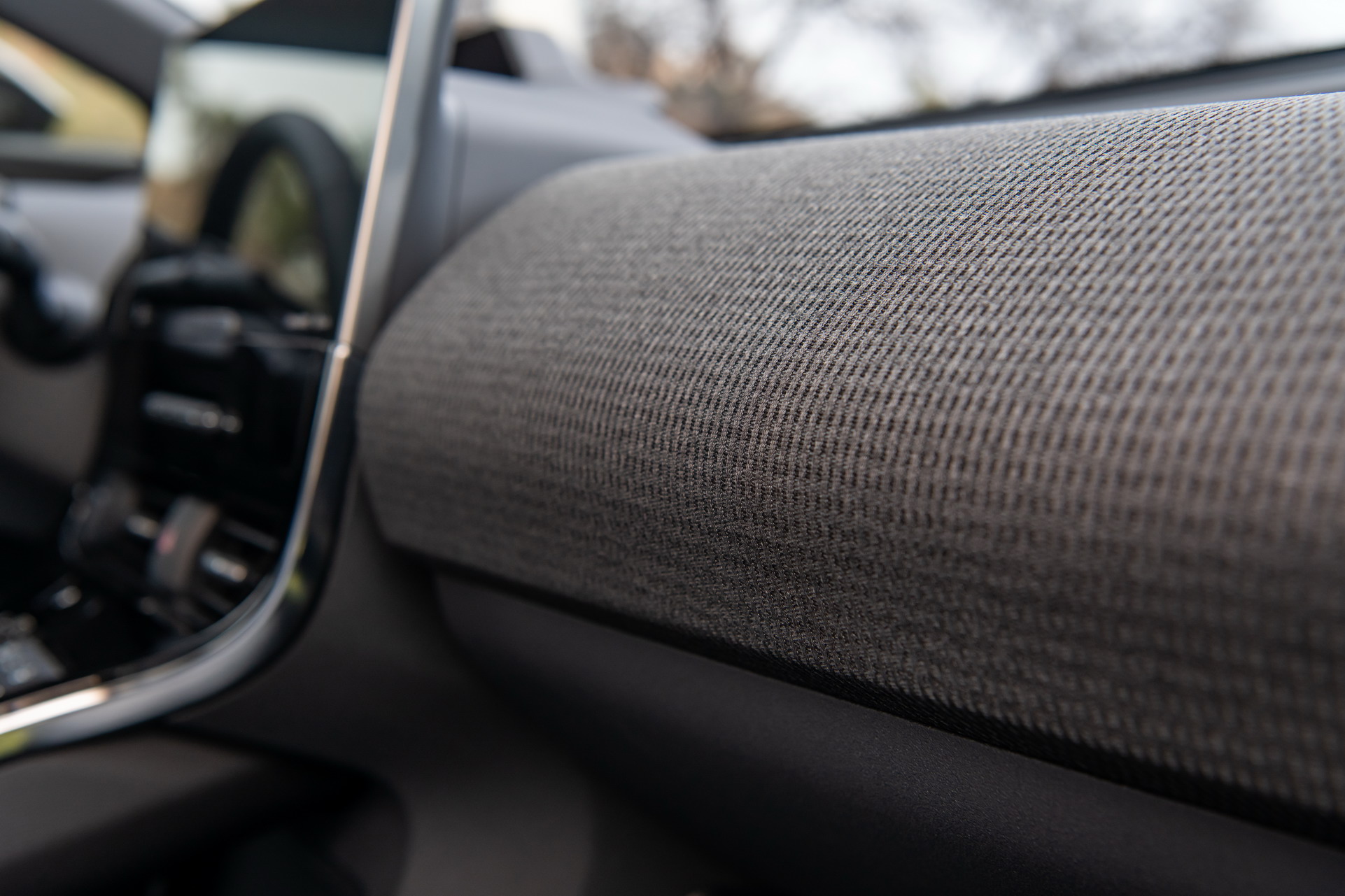 Download 2023 Subaru Solterra - Interior, Detail HD Wallpaper 1922x1281 #87