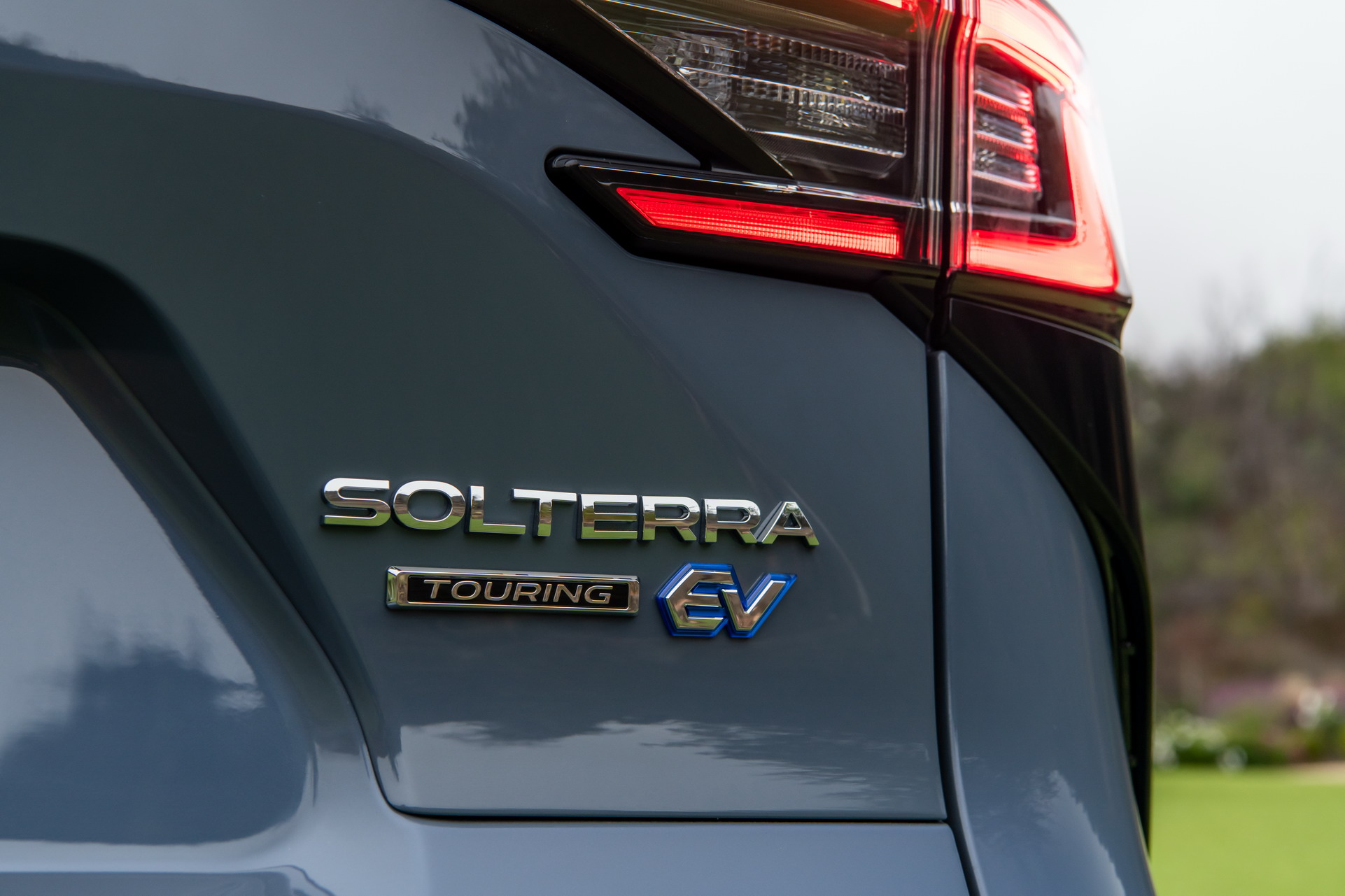Download 2023 Subaru Solterra - Tail Light HD Wallpaper 1922x1281 #71