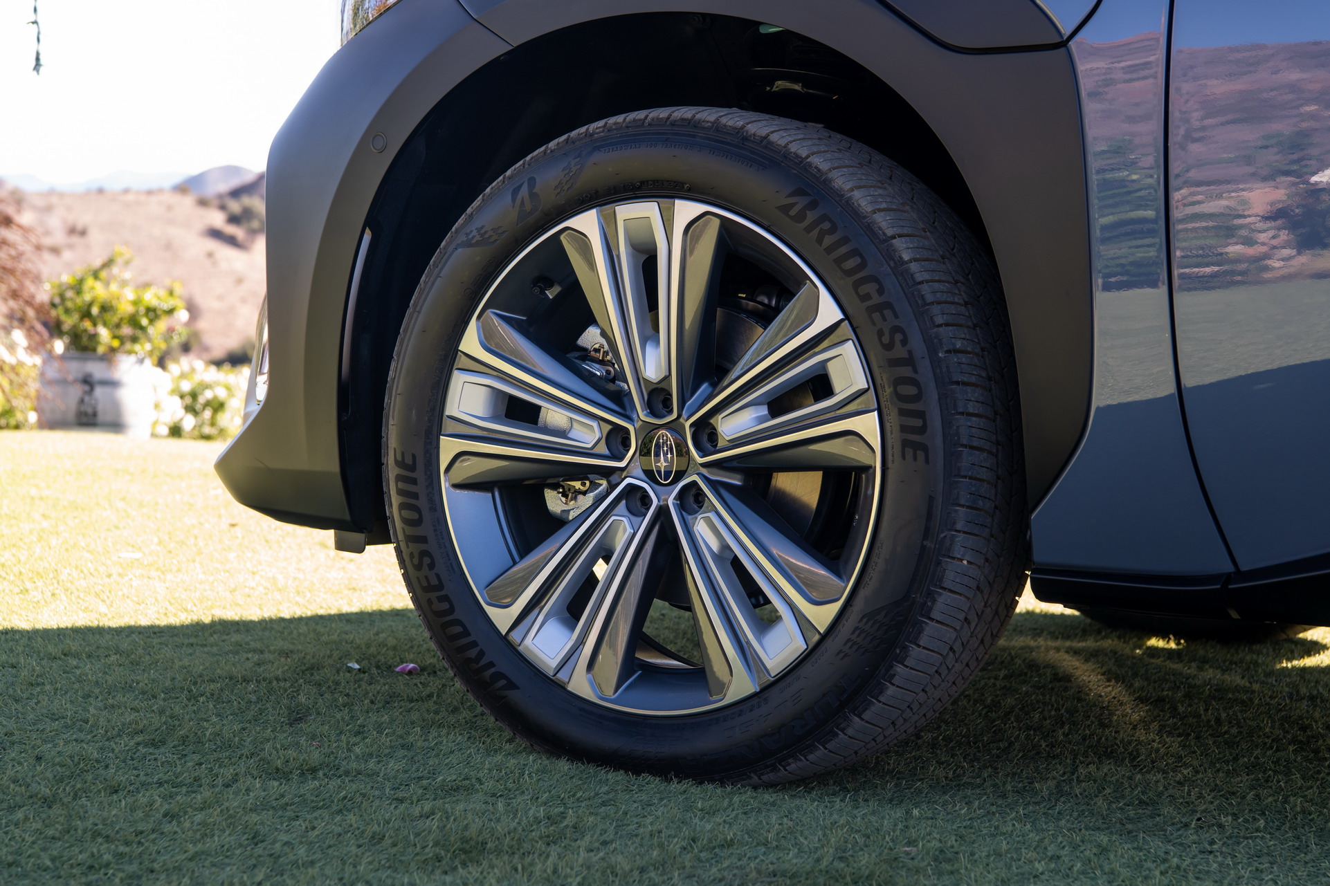 Download 2023 Subaru Solterra - Wheel HD Wallpaper 1922x1281 #56