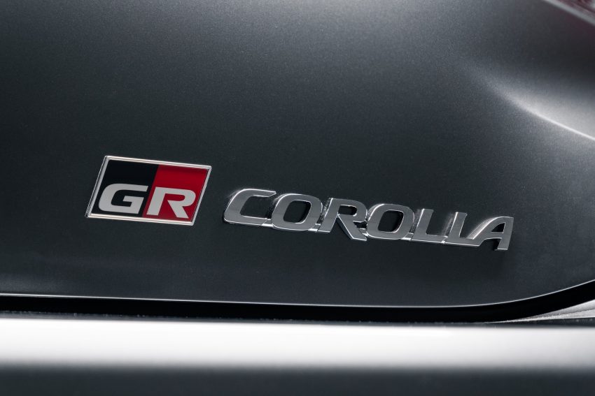 2023 Toyota GR Corolla - Badge Wallpaper 850x567 #11