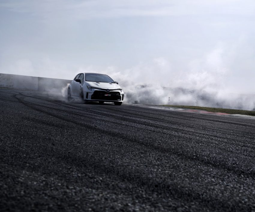 2023 Toyota GR Corolla - Burnout Wallpaper 850x707 #30