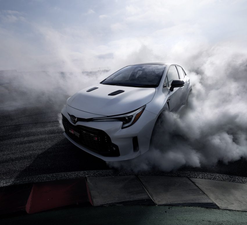 2023 Toyota GR Corolla - Burnout Wallpaper 850x773 #28