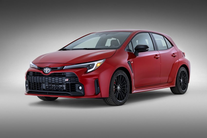 2023 Toyota GR Corolla - Front Three-Quarter Wallpaper 850x567 #20