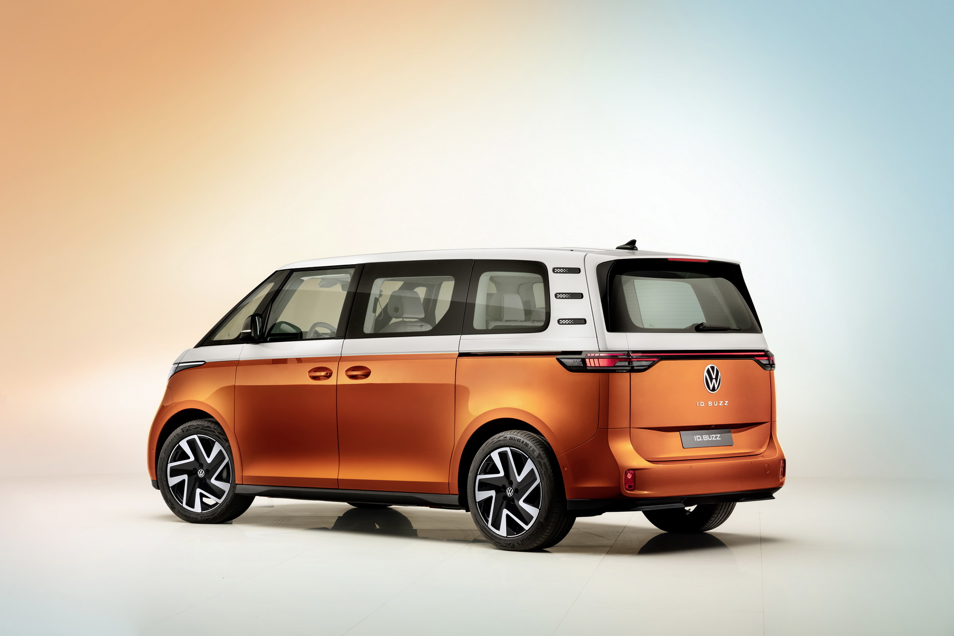 Download 2023 Volkswagen ID. Buzz - Rear Three-Quarter HD Wallpaper 1920x1280 #17