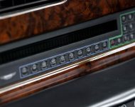 1992 Aston Martin Virage 6.3 - Central Console Wallpaper 190x150