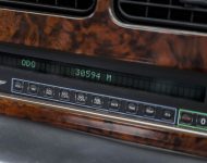 1992 Aston Martin Virage 6.3 - Central Console Wallpaper 190x150