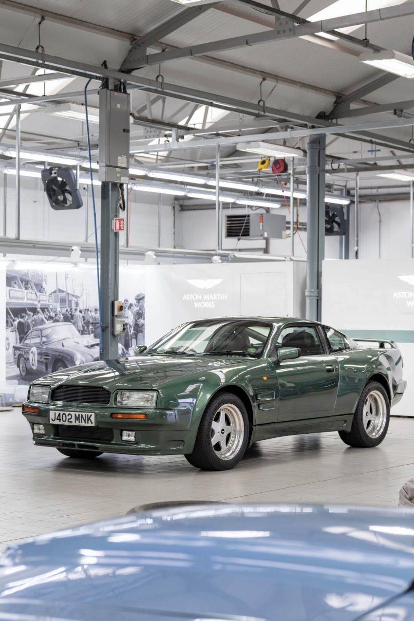 1992 Aston Martin Virage 6.3 - Front Three-Quarter Phone Wallpaper 850x1275 #24