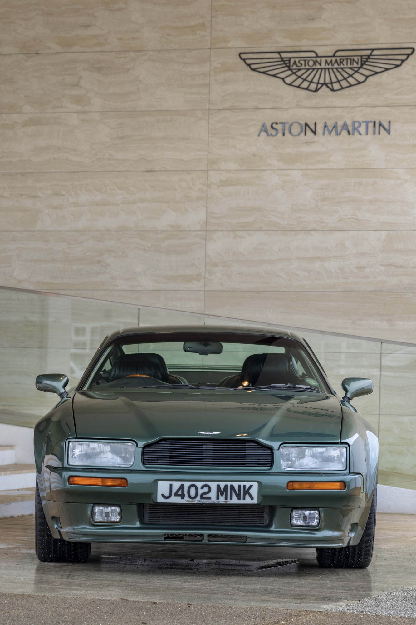 Download 1992 Aston Martin Virage 6.3 - Front HD Phone Wallpaper 1333x2000 #10