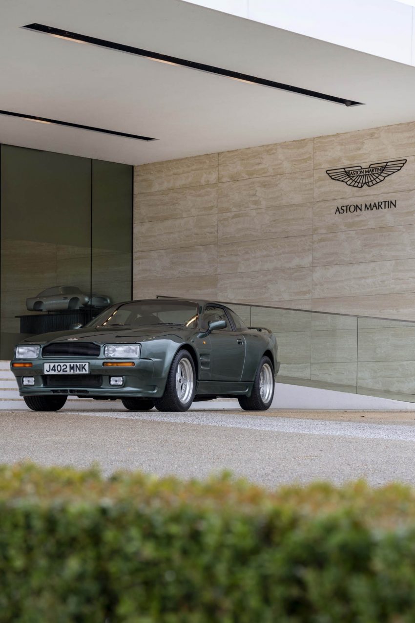 1992 Aston Martin Virage 6.3 - Front Phone Wallpaper 850x1275 #12
