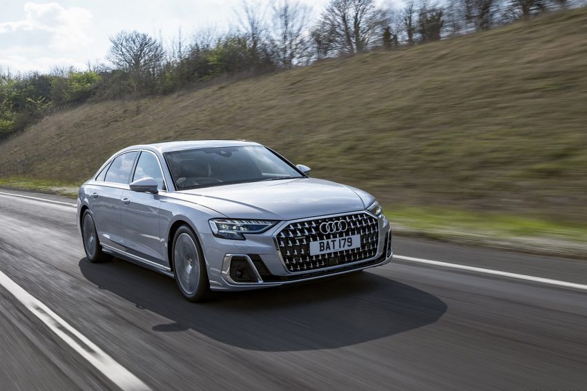 2022 Audi A8 L 60 TFSI e - UK version - Front Three-Quarter Wallpaper 850x567 #8