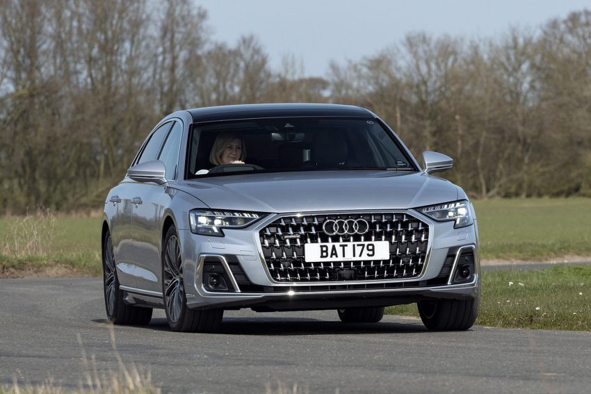 2022 Audi A8 L 60 TFSI e - UK version - Front Wallpaper 850x567 #5