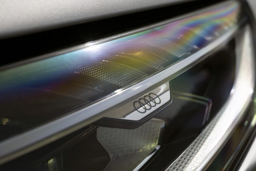 2022 Audi A8 L 60 TFSI e - UK version - Headlight Wallpaper 850x567 #26