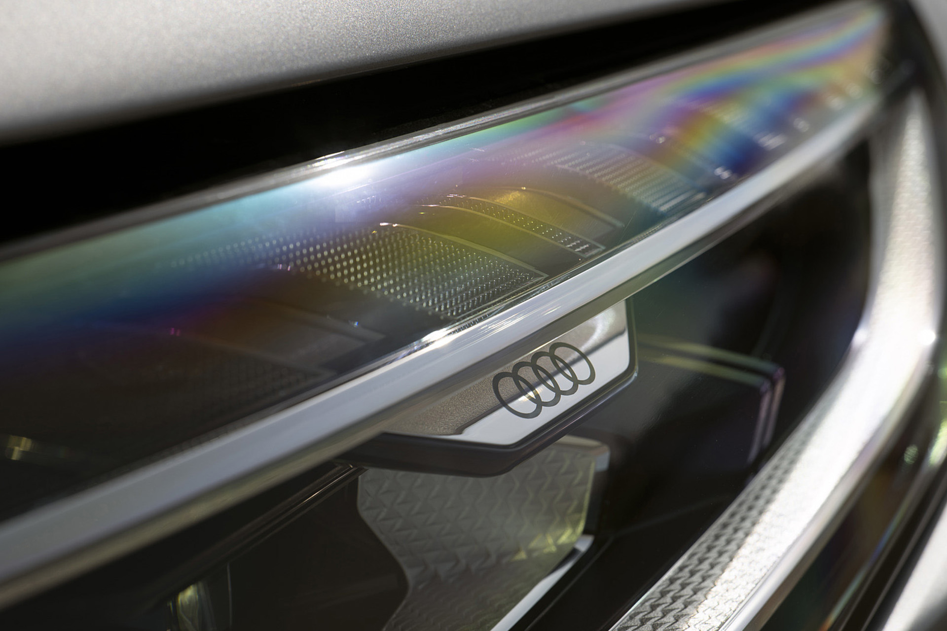 Download 2022 Audi A8 L 60 TFSI e - UK version - Headlight HD Wallpaper 1920x1280 #26