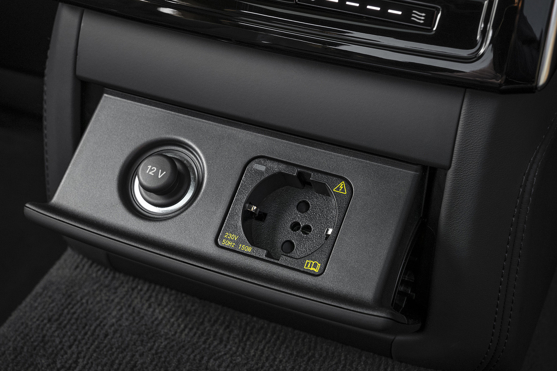 Download 2022 Audi A8 L 60 TFSI e - UK version - Interior, Detail HD Wallpaper 1920x1280 #61