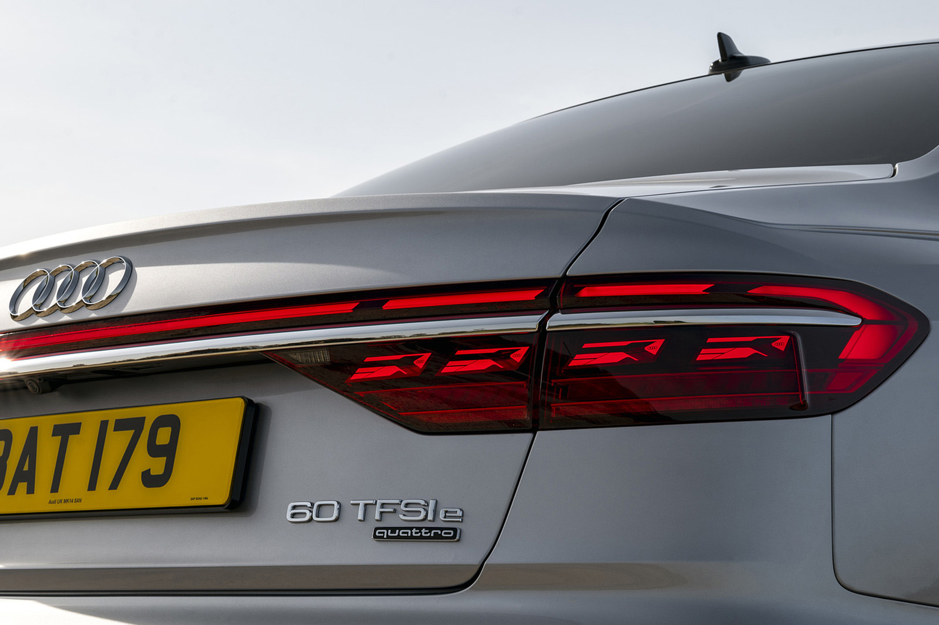 Download 2022 Audi A8 L 60 TFSI e - UK version - Tail Light HD Wallpaper 1920x1279 #31