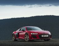 2022 Audi R8 Coupé V10 Performance RWD - UK version - Front Three-Quarter Wallpaper 190x150