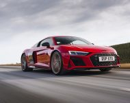 2022 Audi R8 Coupé V10 Performance RWD - UK version - Front Three-Quarter Wallpaper 190x150