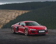 2022 Audi R8 Coupé V10 Performance RWD - UK version - Front Three-Quarter Wallpaper 190x150